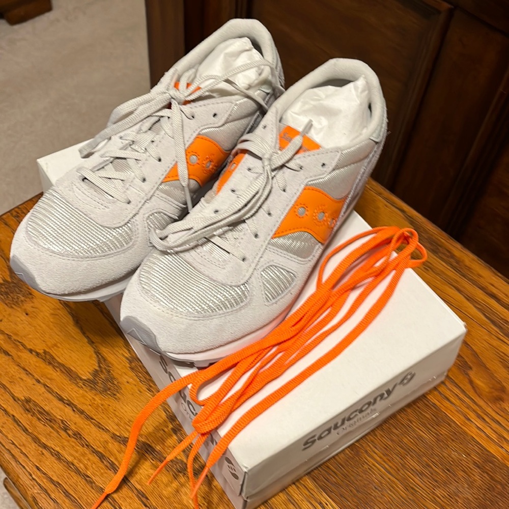 Saucony men’s shoes size 5